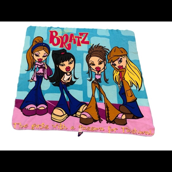 Bratz Passion 4 Fashion Fleece Throw Blanket 50" x 60" Firstclass